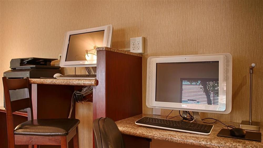 Best Western Wilsonville Inn & Suites Konforlar fotoğraf